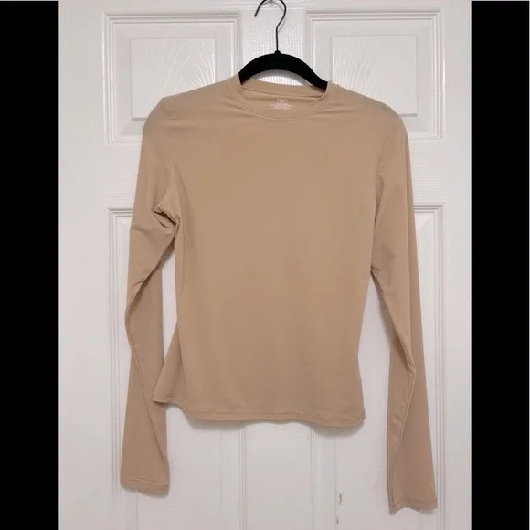 NWT SKIMS Fits Everybody Long Sleeve T-shirt in Clay - Picture 6 of 10